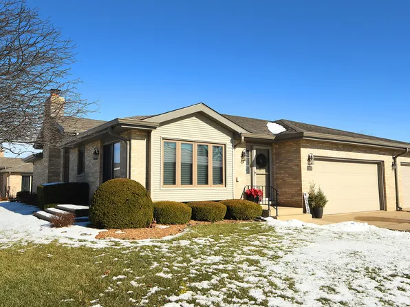 1904 Foxwood Dr, New Lenox, IL 60451