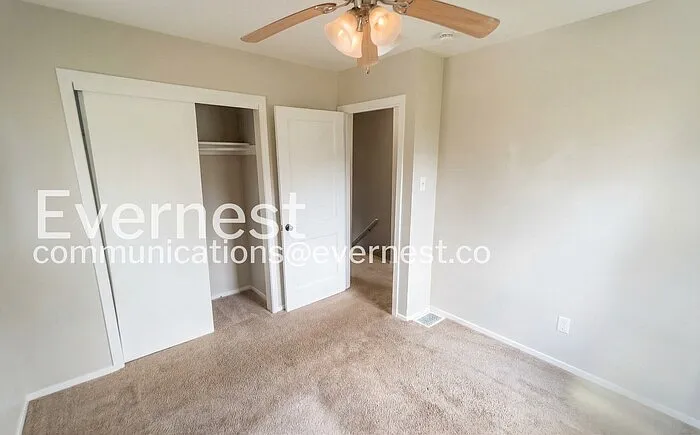 685 Valerie Ln — Photo 10