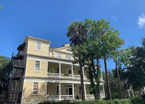 107 Ashley Ave #D Photo 1
