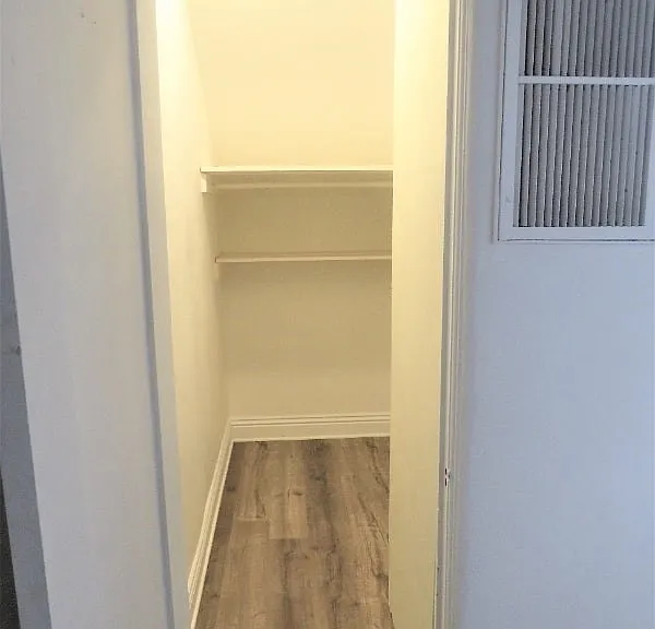 227 S Gale Dr #4 — Photo 16