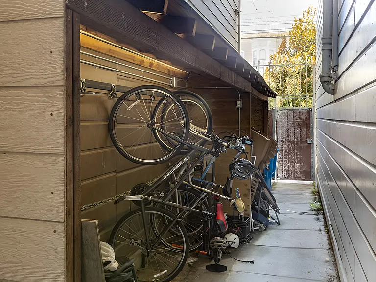 1150 S Van Ness Ave #1150 — Photo 14