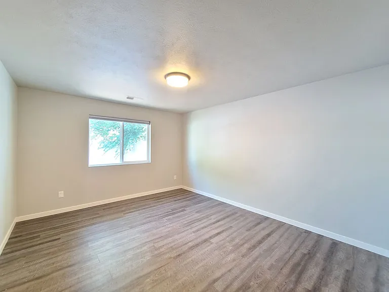 3014 N Gillis Ct — Photo 16