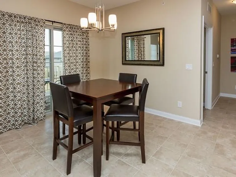 Brookside Condos — Photo 10