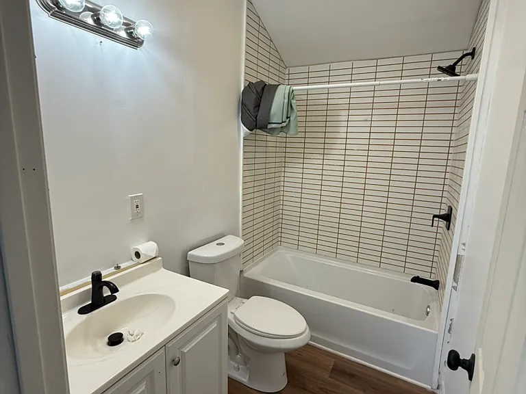 658 23rd Ave S #3 — Photo 4