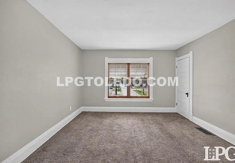 3318 Stickney Ave — Photo 25