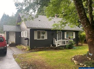 515 NW Forest Ln, Cascade Locks, OR 97014