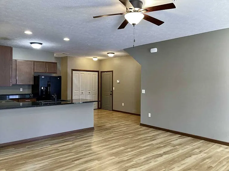 Villas of Omaha at Butler Ridge — Photo 168