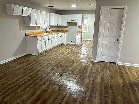 2nd image of 134 Tisdale St