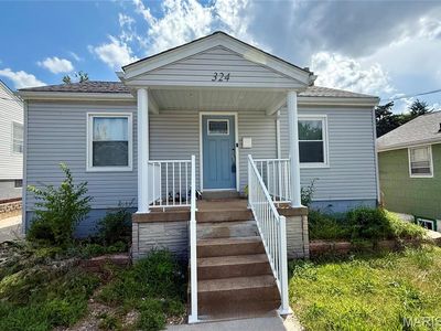 324 Degenhardt Ave, Saint Louis, MO, 63125