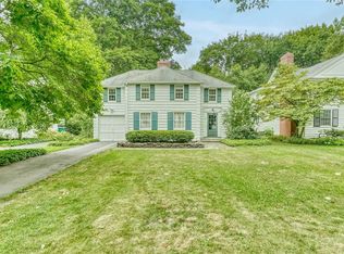 41 Colonial Village Rd, Rochester, NY 14625