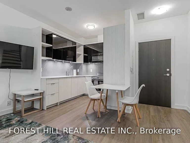 6 Parkwood Ave #Townhouse 102 — Photo 12
