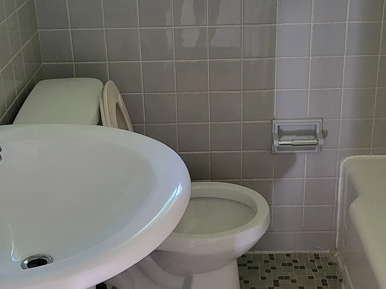 2315 Dorsey Ave — Photo 4