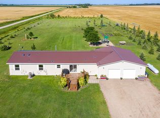 39128 150th St NW, Warren, MN 56762