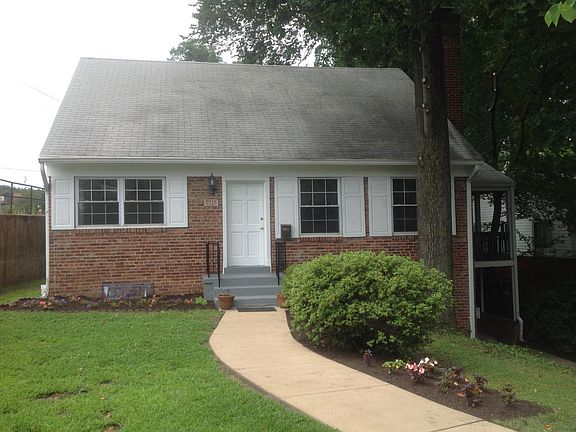 5th image of 2218 N Vermont St #1