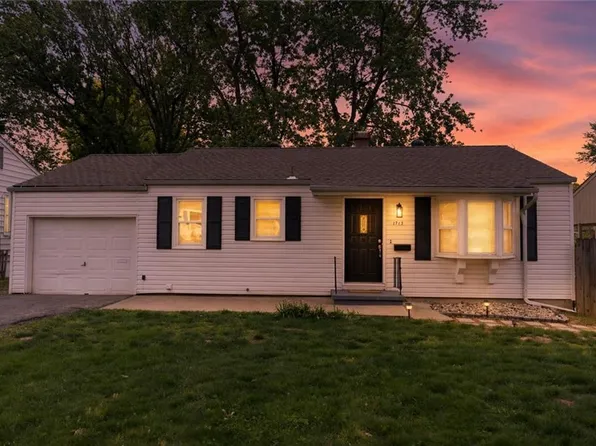 1713 N Dodgion Ave, Independence, MO 64050