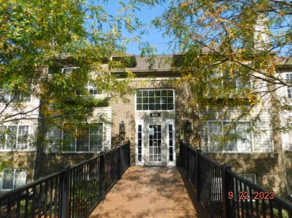 556 Cloverfield Ln APT 301, Fort Wright, KY 41011