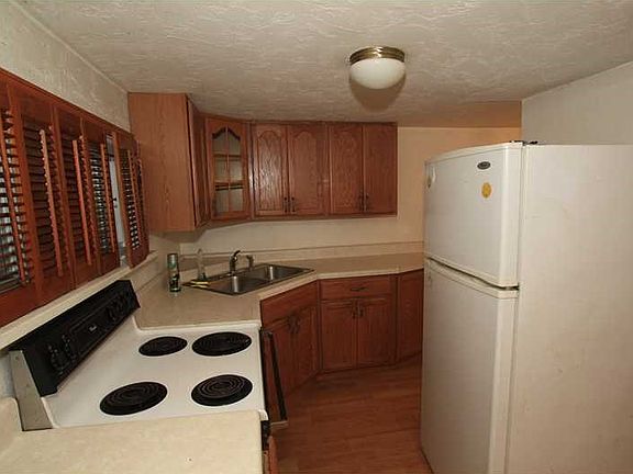 4th image of 721 Ellsworth Ave