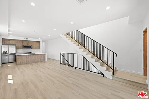 2123 S Cloverdale Ave #1 Photo 1