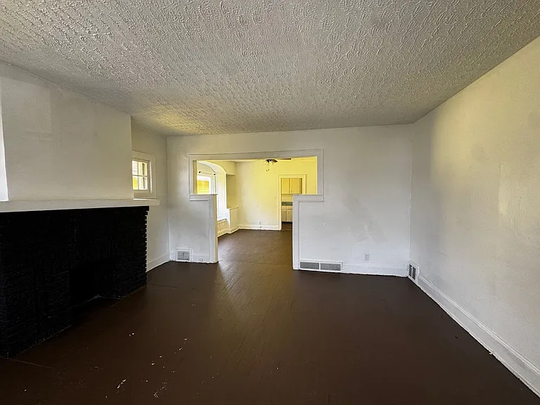12633 Edmonton Ave, Cleveland, OH — Photo 10