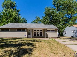 2517 SW Duncan Dr, Topeka, KS 66614