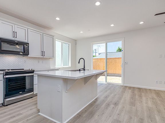 2nd image of 8234 Caminata Ln