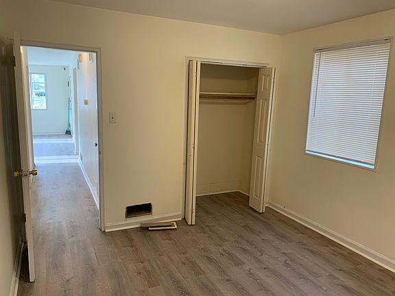 Second Bedroom (closet)