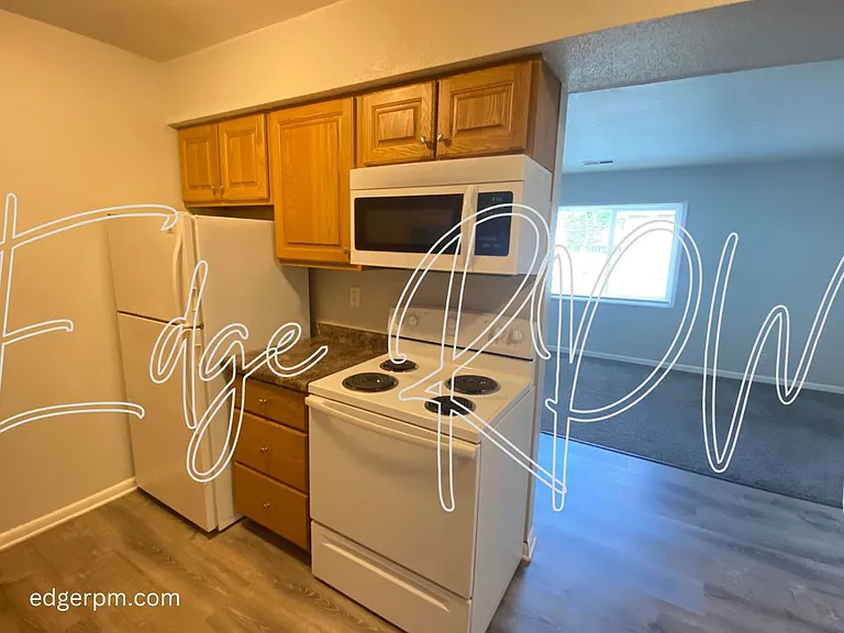 1115-1120 Doreen Ct — Photo 4