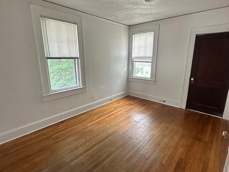 527 Maryland Ave #2 — Photo 12