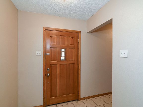 4th image of 223 S Casa Grande Cir
