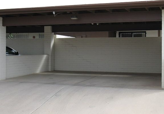 3rd image of 8925 E Palms Park Dr