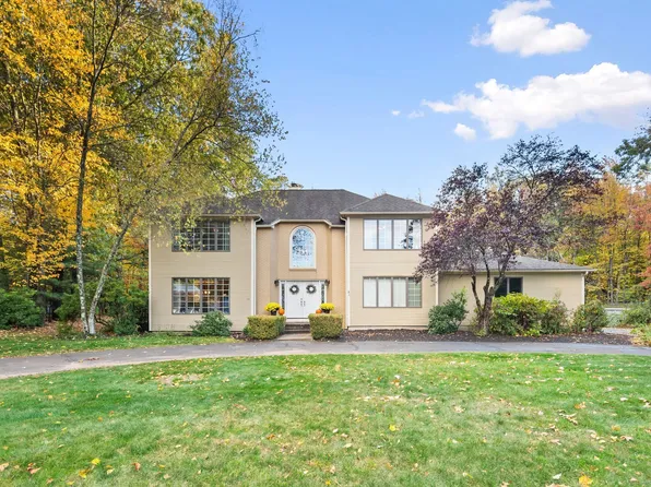 105 Doe Meadow Court, Southington, CT 06489