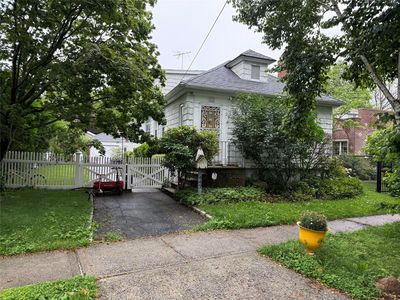 447 King Avenue, Bronx, NY, 10464