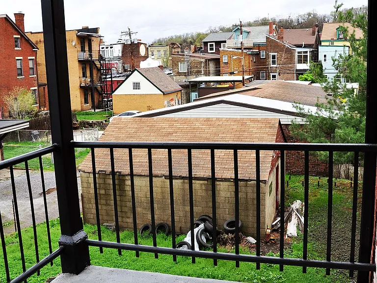 210 S Winebiddle St #6 — Photo 6