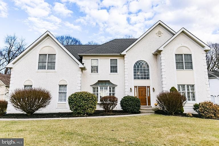1st image of 602 Kazio Ct