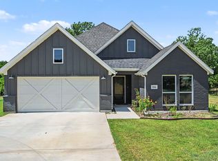 2044 Redemption Dr, Weatherford, TX 76088