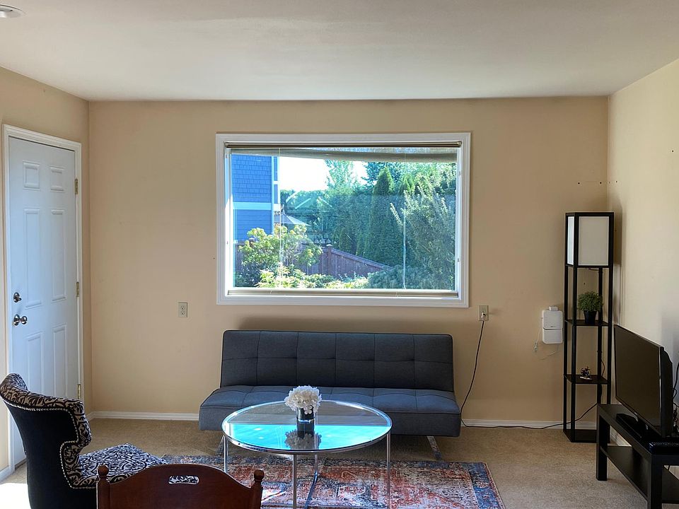 1st image of 10224 NE 67th St