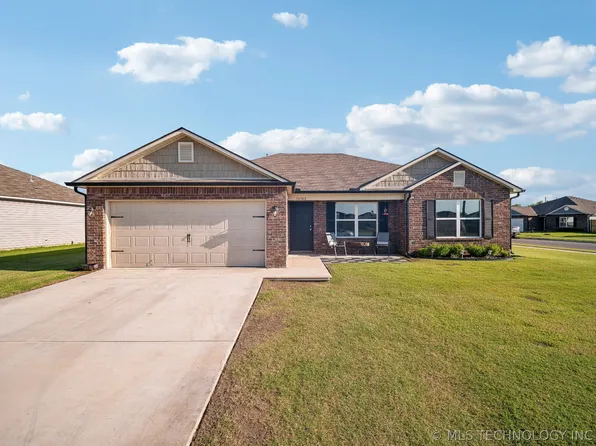 10102 E Jeff St, Claremore, OK 74019