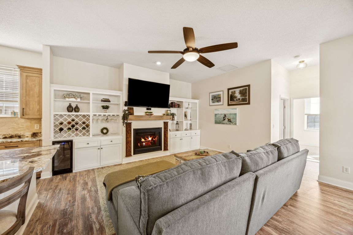 next background image