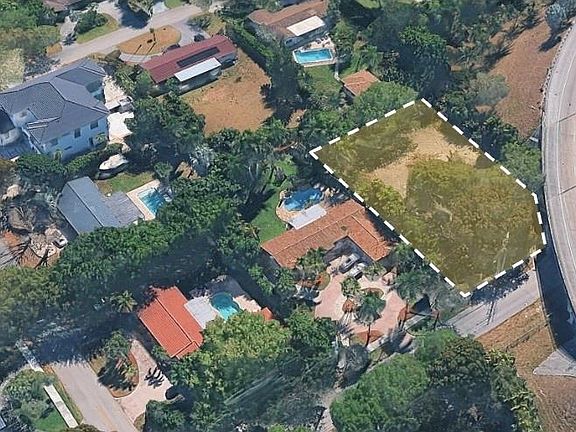 4th image of 7400 SW 98th St