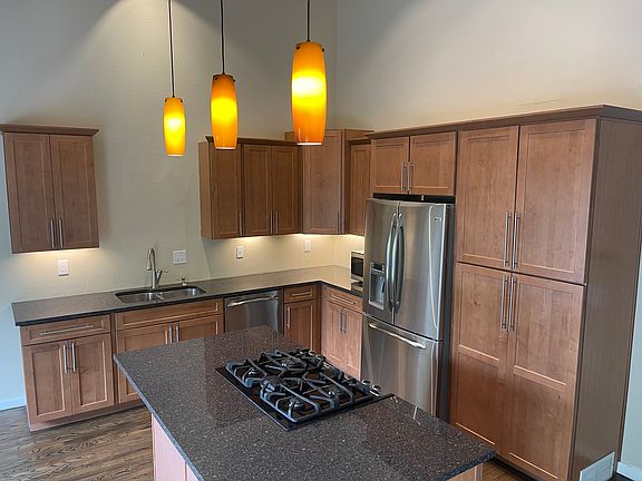 Kitchen , soft close cabinets, stainless appliances , sink and granite counter tops