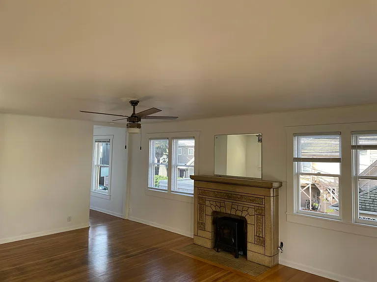 2239 1/2 Boylston Ave E — Photo 5