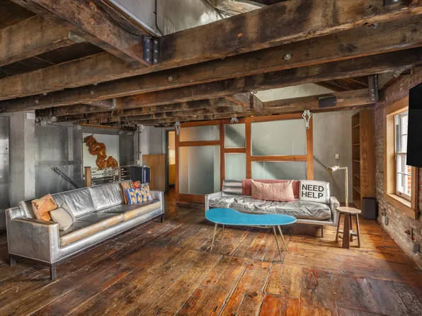 45 Peck Slip image 3 of 10