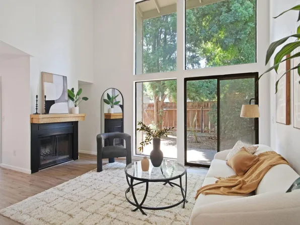 3350 M St APT 30, Merced, CA 95348