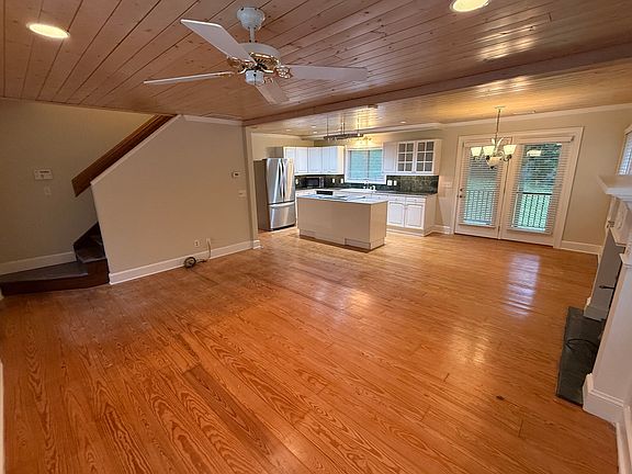 4th image of 6975 Jones Mill Rd