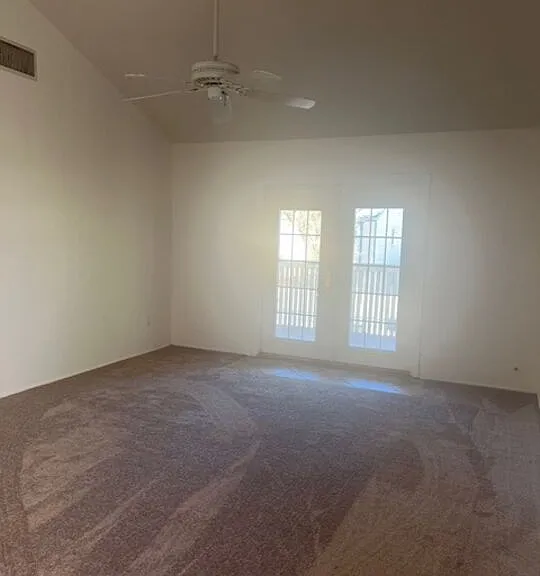 270 S Waterman Ave — Photo 2