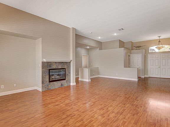 3rd image of 9633 Cherry Canyon Ave