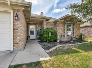 944 Mesa Vista Dr, Crowley, TX 76036