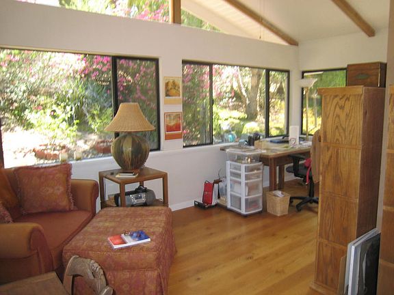 4th image of 521 Calor Dr