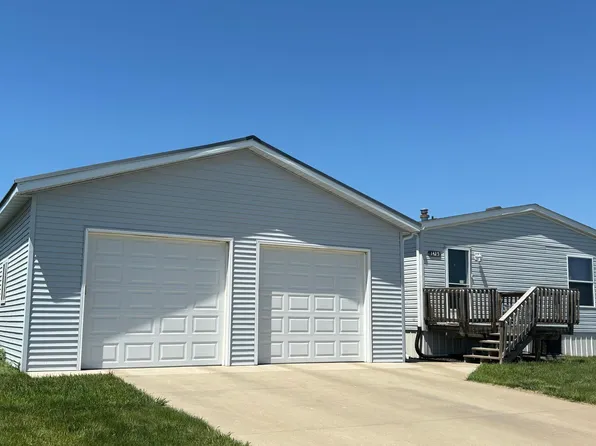 1425 Northstar Ave, Pierre, SD 57501