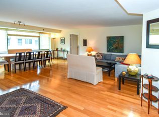 5450 Whitley Park Ter APT 212, Bethesda, MD 20814